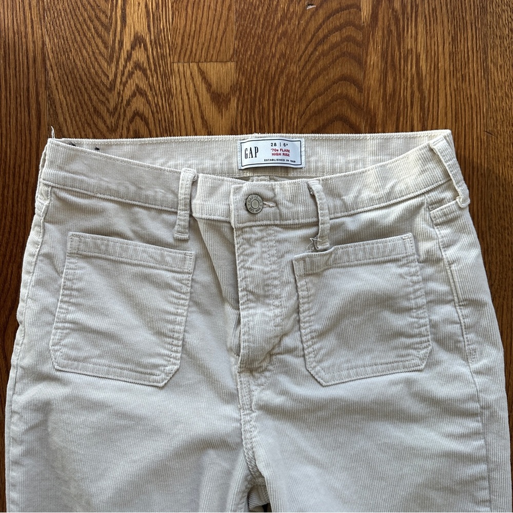 Gap 70’s High Rise Flare Corduroy Pants - Picture 2 of 4